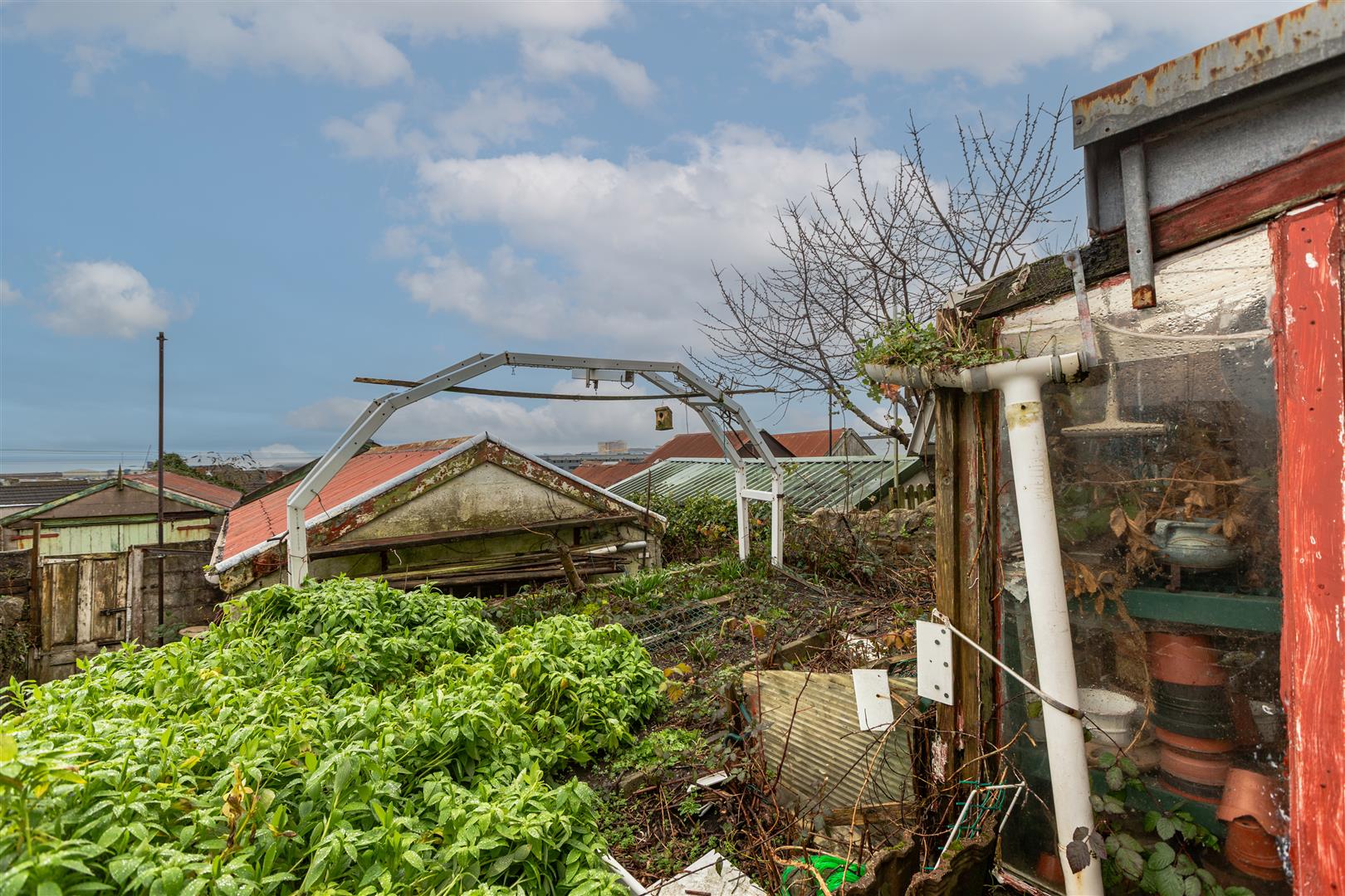 Longford Crescent, St. Thomas, Swansea, SA1 8HS